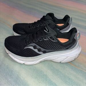 Saucony Guide 17 Women's Running Shoe * Size: 9.5